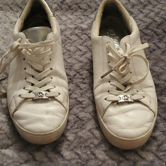 Michael Kors Sneaker - Picture 1 of 5